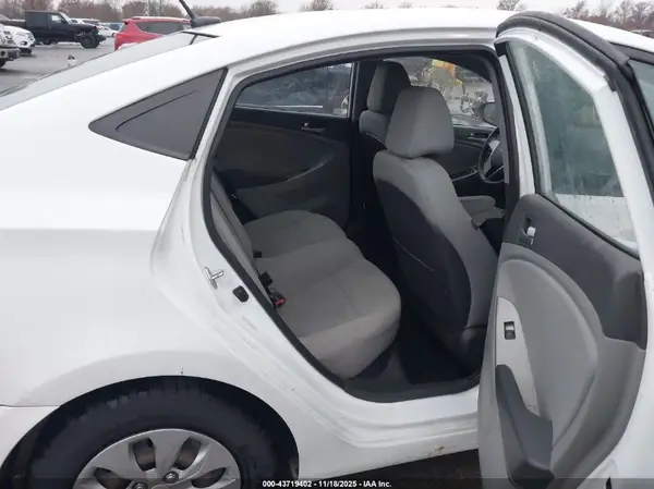 KMHCT4AE1HU200231 2017 HYUNDAI ACCENT - Image 8