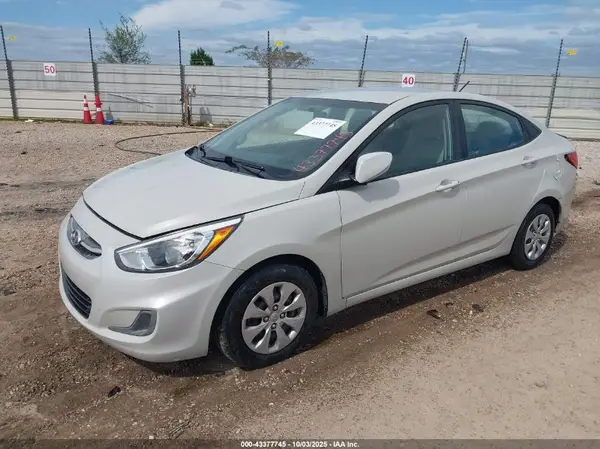 KMHCT4AE1HU200911 2017 HYUNDAI ACCENT - Image 2