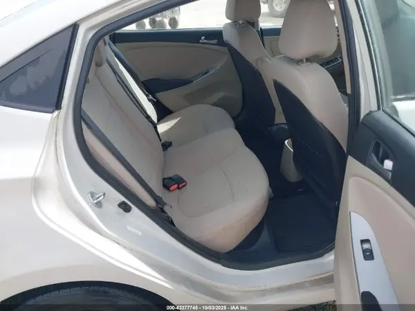 KMHCT4AE1HU200911 2017 HYUNDAI ACCENT - Image 8