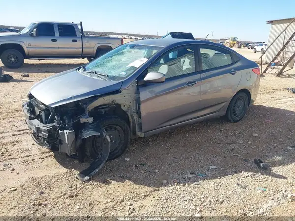KMHCT4AE1HU213142 2017 HYUNDAI ACCENT - Image 2