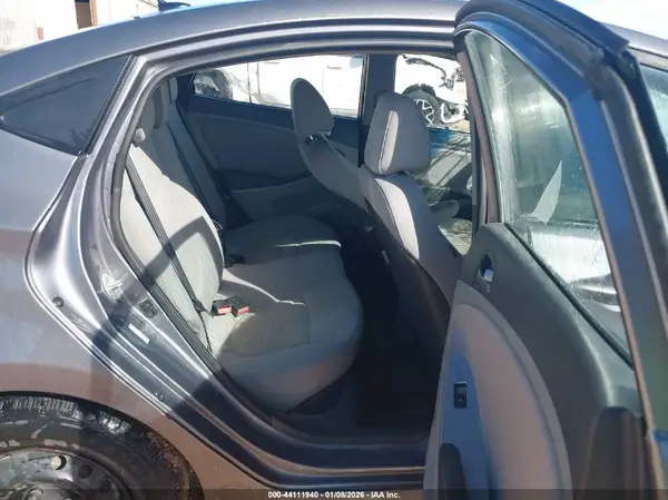 KMHCT4AE1HU213142 2017 HYUNDAI ACCENT - Image 8