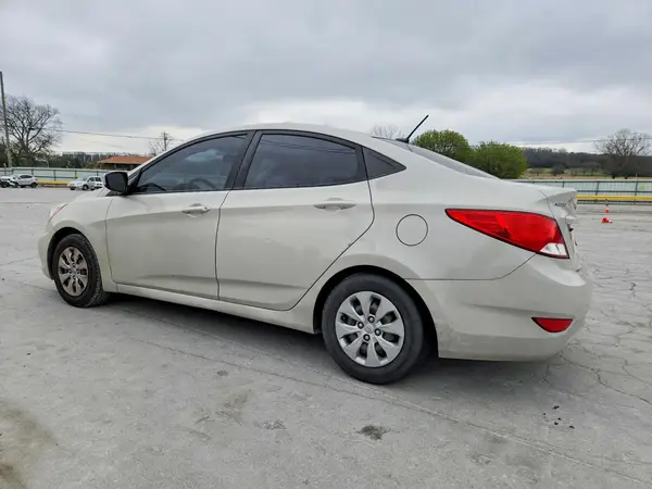 KMHCT4AE1HU238185 2017 HYUNDAI ACCENT - Image 2