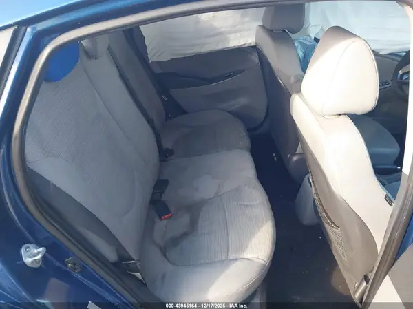 KMHCT4AE1HU238400 2017 HYUNDAI ACCENT - Image 8