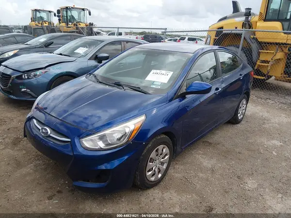 KMHCT4AE1HU251826 2017 HYUNDAI ACCENT - Image 2