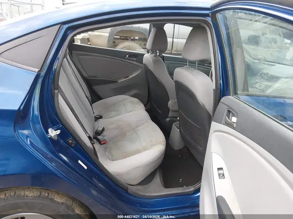 KMHCT4AE1HU251826 2017 HYUNDAI ACCENT - Image 8