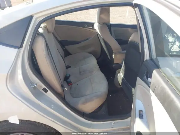 KMHCT4AE1HU252846 2017 HYUNDAI ACCENT - Image 8