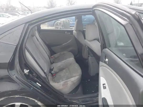 KMHCT4AE1HU255682 2017 HYUNDAI ACCENT - Image 8