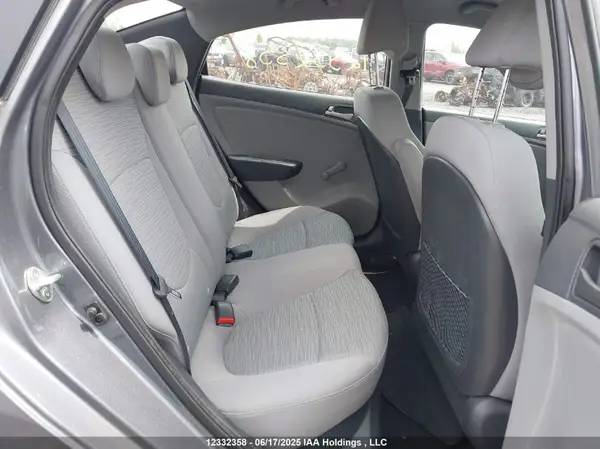 KMHCT4AE1HU289654 2017 HYUNDAI ACCENT - Image 8