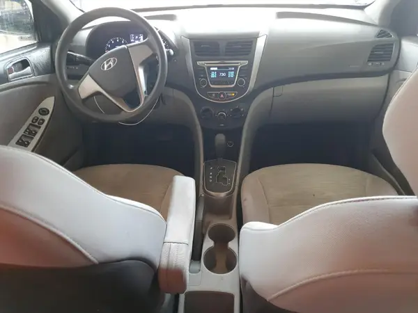 KMHCT4AE1HU298306 2017 HYUNDAI ACCENT - Image 8