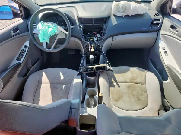 KMHCT4AE1HU311572 2017 HYUNDAI ACCENT - Image 8