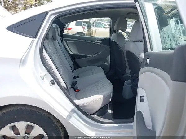 KMHCT4AE1HU323365 2017 HYUNDAI ACCENT - Image 8