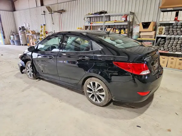 KMHCT4AE1HU333586 2017 HYUNDAI ACCENT - Image 2