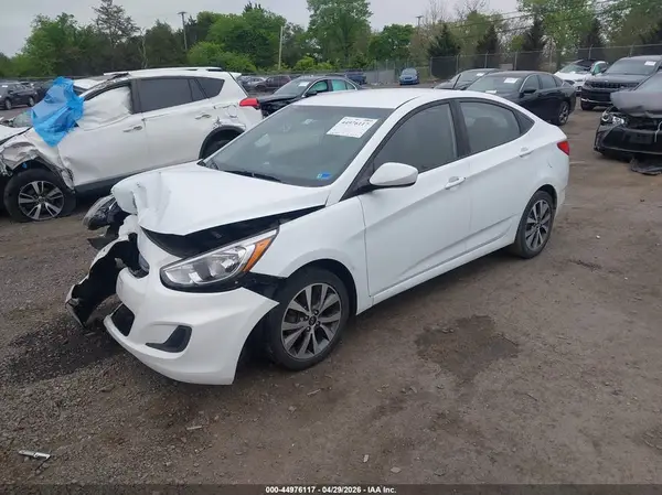 KMHCT4AE1HU342997 2017 HYUNDAI ACCENT - Image 2