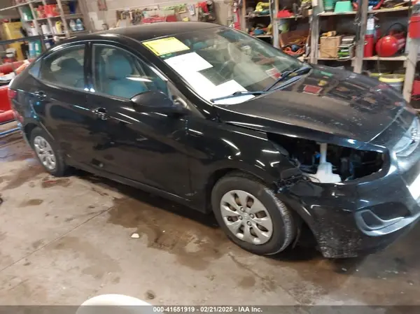 KMHCT4AE1HU357323 2017 HYUNDAI ACCENT - Image 1