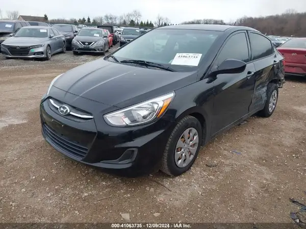 KMHCT4AE1HU364370 2017 HYUNDAI ACCENT - Image 2