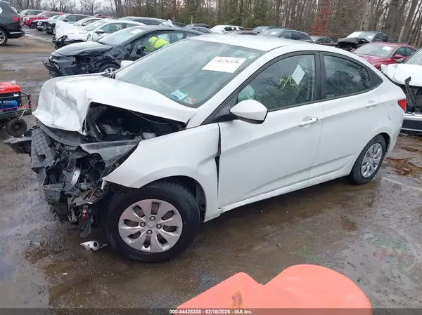 KMHCT4AE1HU365812 2017 HYUNDAI ACCENT - Image 2
