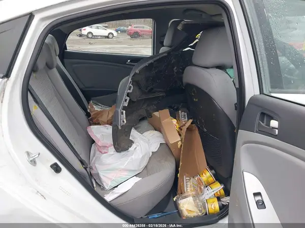 KMHCT4AE1HU365812 2017 HYUNDAI ACCENT - Image 8