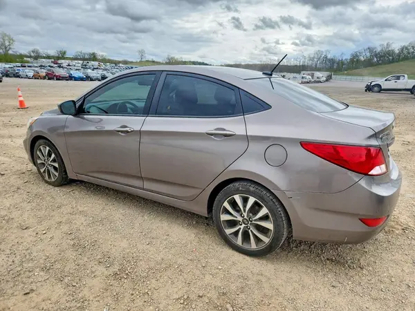 KMHCT4AE1HU373957 2017 HYUNDAI ACCENT - Image 2