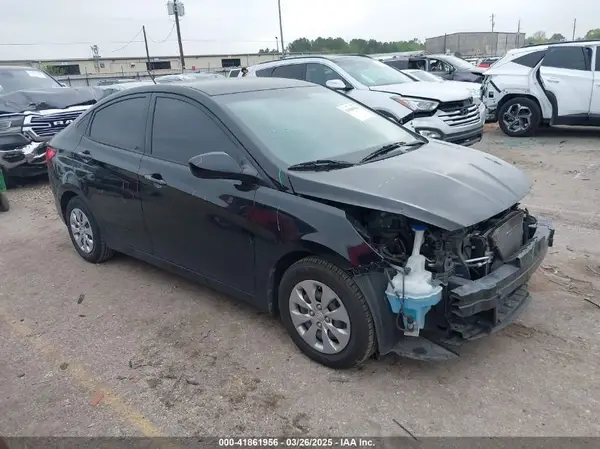 KMHCT4AE1HU374039 2017 HYUNDAI ACCENT - Image 1