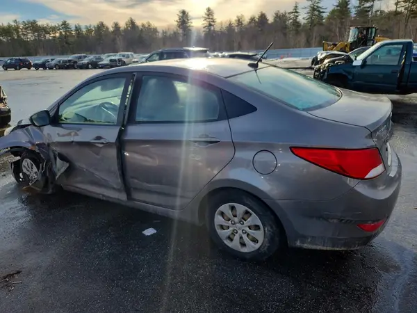 KMHCT4AE1HU377040 2017 HYUNDAI ACCENT - Image 2