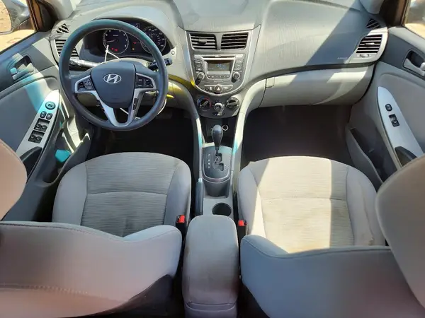 KMHCT4AE1HU379628 2017 HYUNDAI ACCENT - Image 8