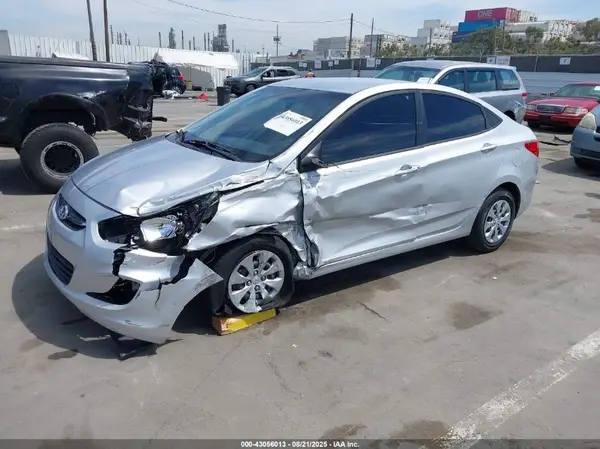 KMHCT4AE2GU001316 2016 HYUNDAI ACCENT - Image 2