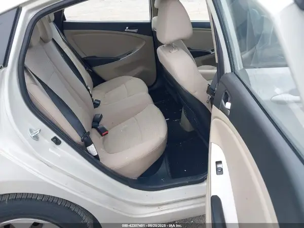 KMHCT4AE2GU006712 2016 HYUNDAI ACCENT - Image 8