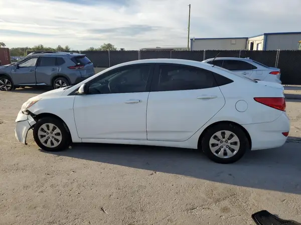 KMHCT4AE2GU028676 2016 HYUNDAI ACCENT - Image 2