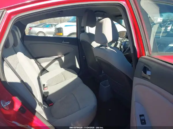 KMHCT4AE2GU038771 2016 HYUNDAI ACCENT - Image 8