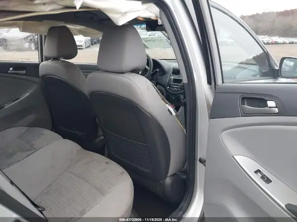 KMHCT4AE2GU051648 2016 HYUNDAI ACCENT - Image 8