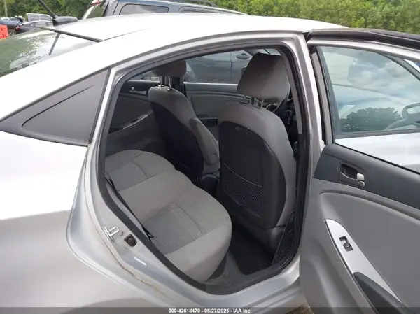 KMHCT4AE2GU051729 2016 HYUNDAI ACCENT - Image 8