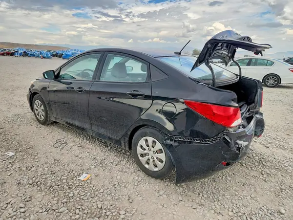 KMHCT4AE2GU117700 2016 HYUNDAI ACCENT - Image 2