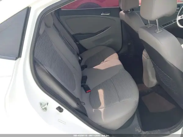 KMHCT4AE2GU144136 2016 HYUNDAI ACCENT - Image 8