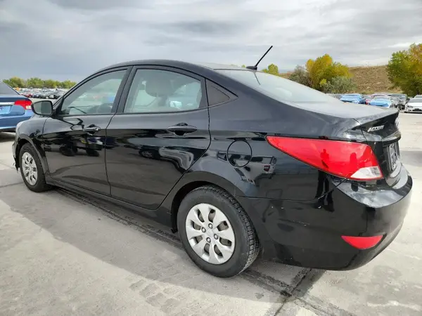 KMHCT4AE2GU155413 2016 HYUNDAI ACCENT - Image 2