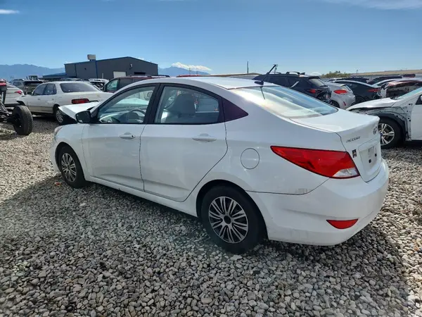 KMHCT4AE2GU978665 2016 HYUNDAI ACCENT - Image 2