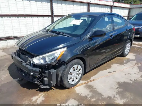 KMHCT4AE2GU989231 2016 HYUNDAI ACCENT - Image 2