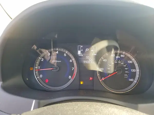 KMHCT4AE2HU190065 2017 HYUNDAI ACCENT - Image 8