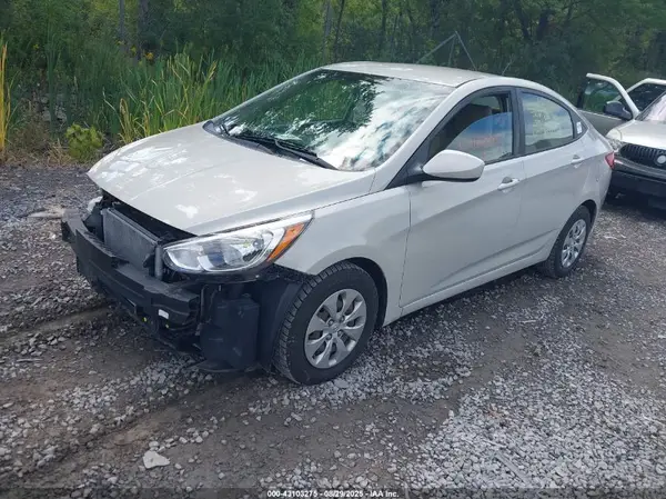 KMHCT4AE2HU195198 2017 HYUNDAI ACCENT - Image 2