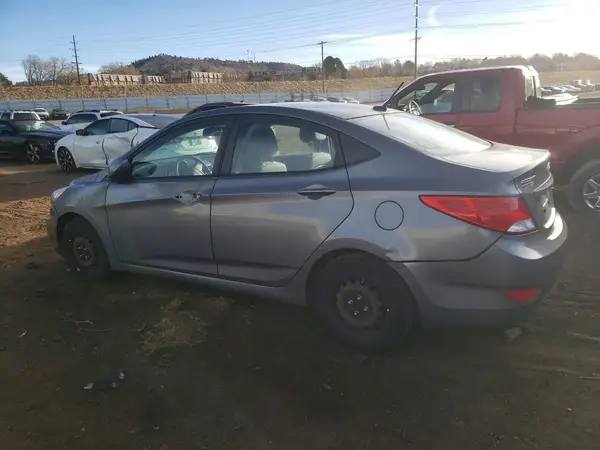 KMHCT4AE2HU196643 2017 HYUNDAI ACCENT - Image 2