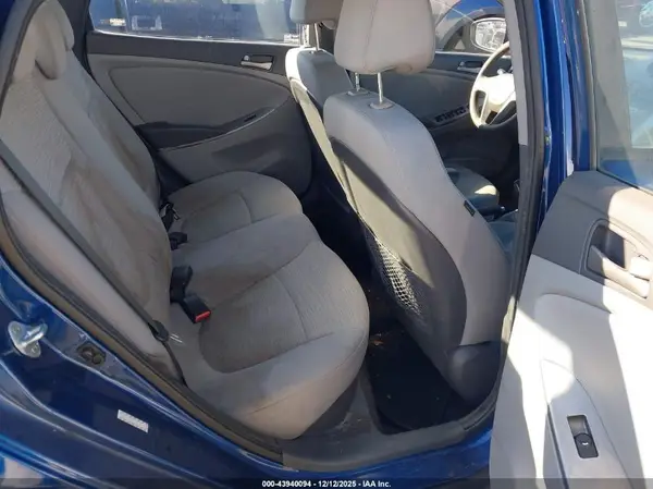 KMHCT4AE2HU206569 2017 HYUNDAI ACCENT - Image 8