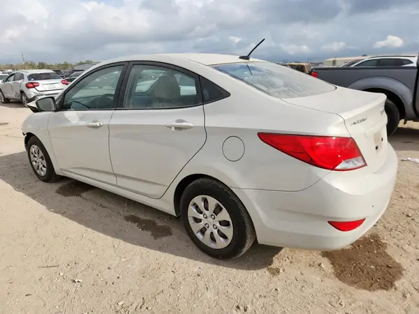 KMHCT4AE2HU212386 2017 HYUNDAI ACCENT - Image 2