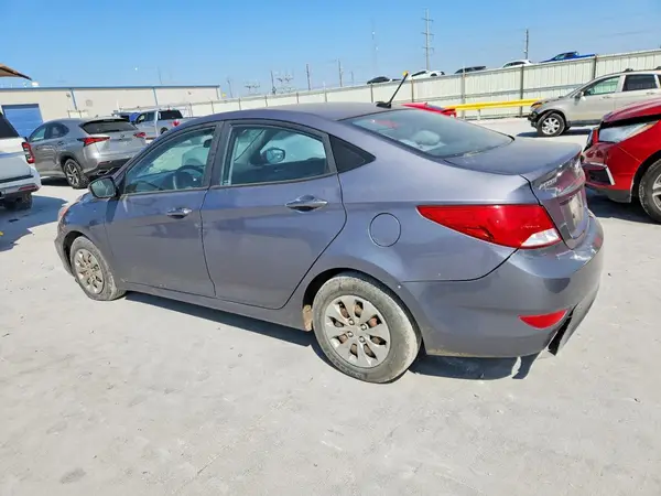 KMHCT4AE2HU224585 2017 HYUNDAI ACCENT - Image 2