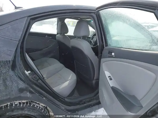 KMHCT4AE2HU229303 2017 HYUNDAI ACCENT - Image 8