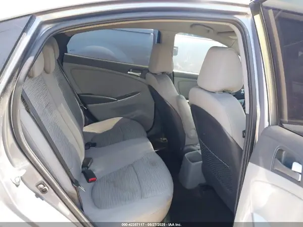 KMHCT4AE2HU235828 2017 HYUNDAI ACCENT - Image 8