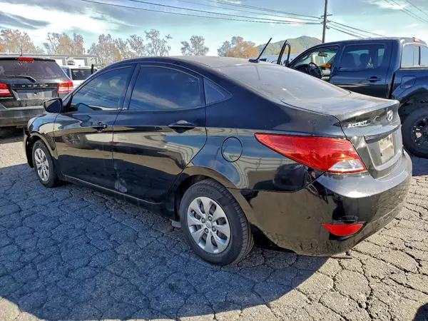 KMHCT4AE2HU245579 2017 HYUNDAI ACCENT - Image 2
