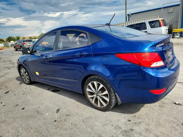 KMHCT4AE2HU251737 2017 HYUNDAI ACCENT - Image 2