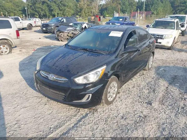 KMHCT4AE2HU272376 2017 HYUNDAI ACCENT - Image 2