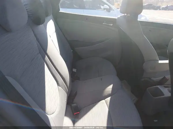 KMHCT4AE2HU275763 2017 HYUNDAI ACCENT - Image 8