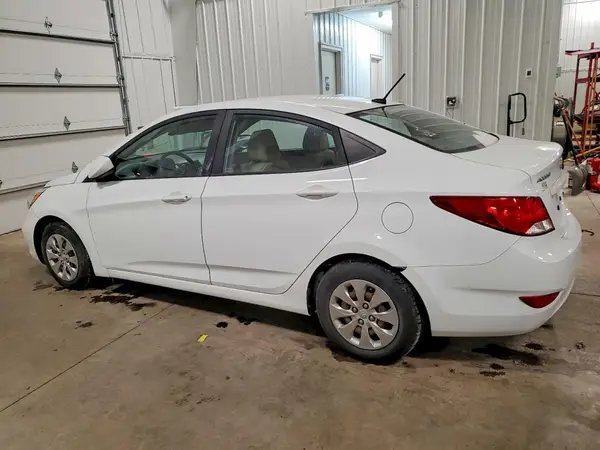 KMHCT4AE2HU278047 2017 HYUNDAI ACCENT - Image 2