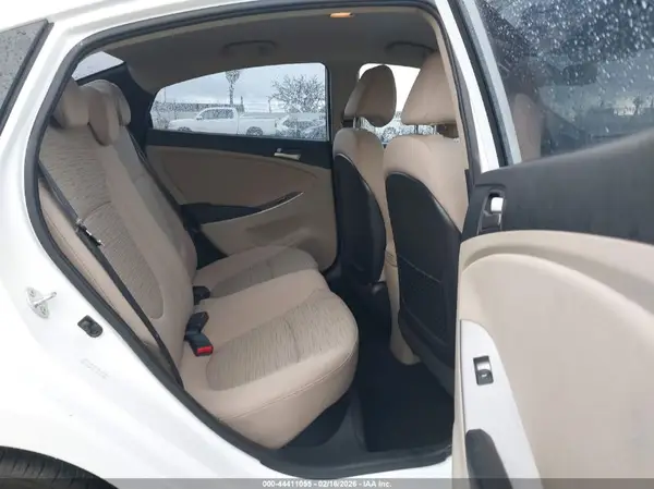 KMHCT4AE2HU280879 2017 HYUNDAI ACCENT - Image 8